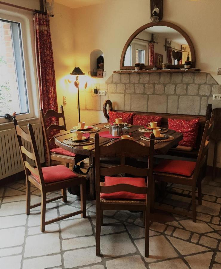Domizil Hotel Dueren "Kastanienhof" Bagian luar foto